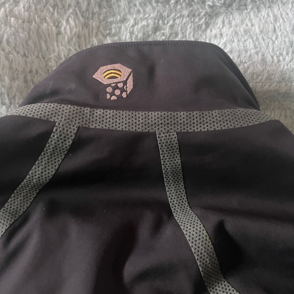 Mountain Hardwear Black Performance Jacket - Picture 13 of 14